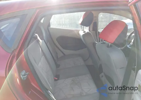 2013 Ford Fiesta Se z USA, uszkodzony, nr VIN 3FADP4EJ7DM136544